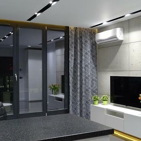 Black Line Apartment Krakow Ngoại thất bức ảnh